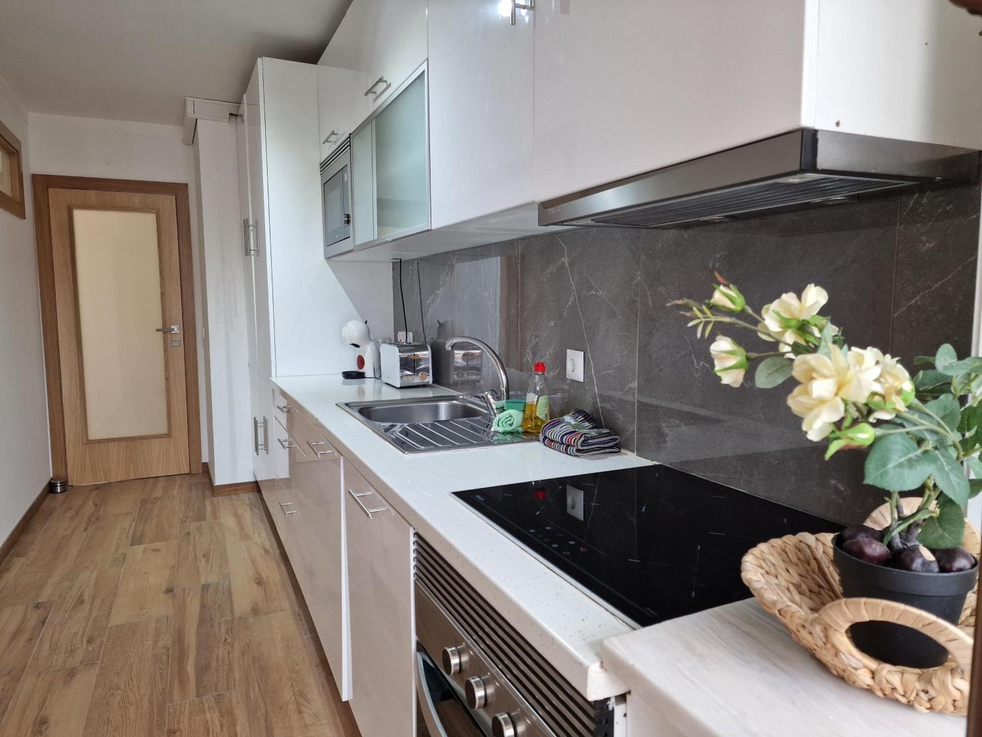 Cozy Apartment With Terrace, Air Cond, Free Parking, By Porto With Love Lda ภายนอก รูปภาพ